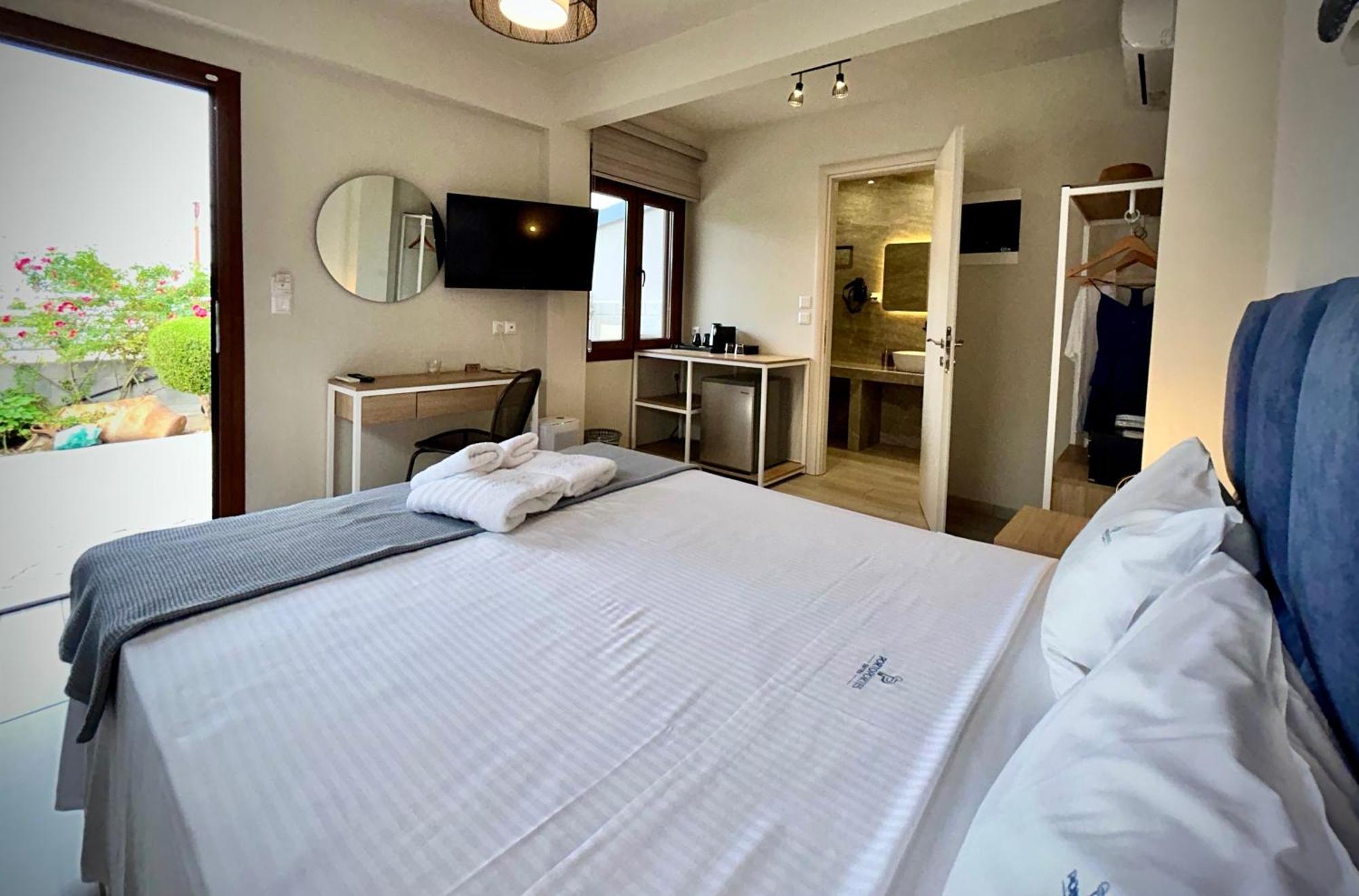 Porto Portes Suites Неа-Потідея Екстер'єр фото
