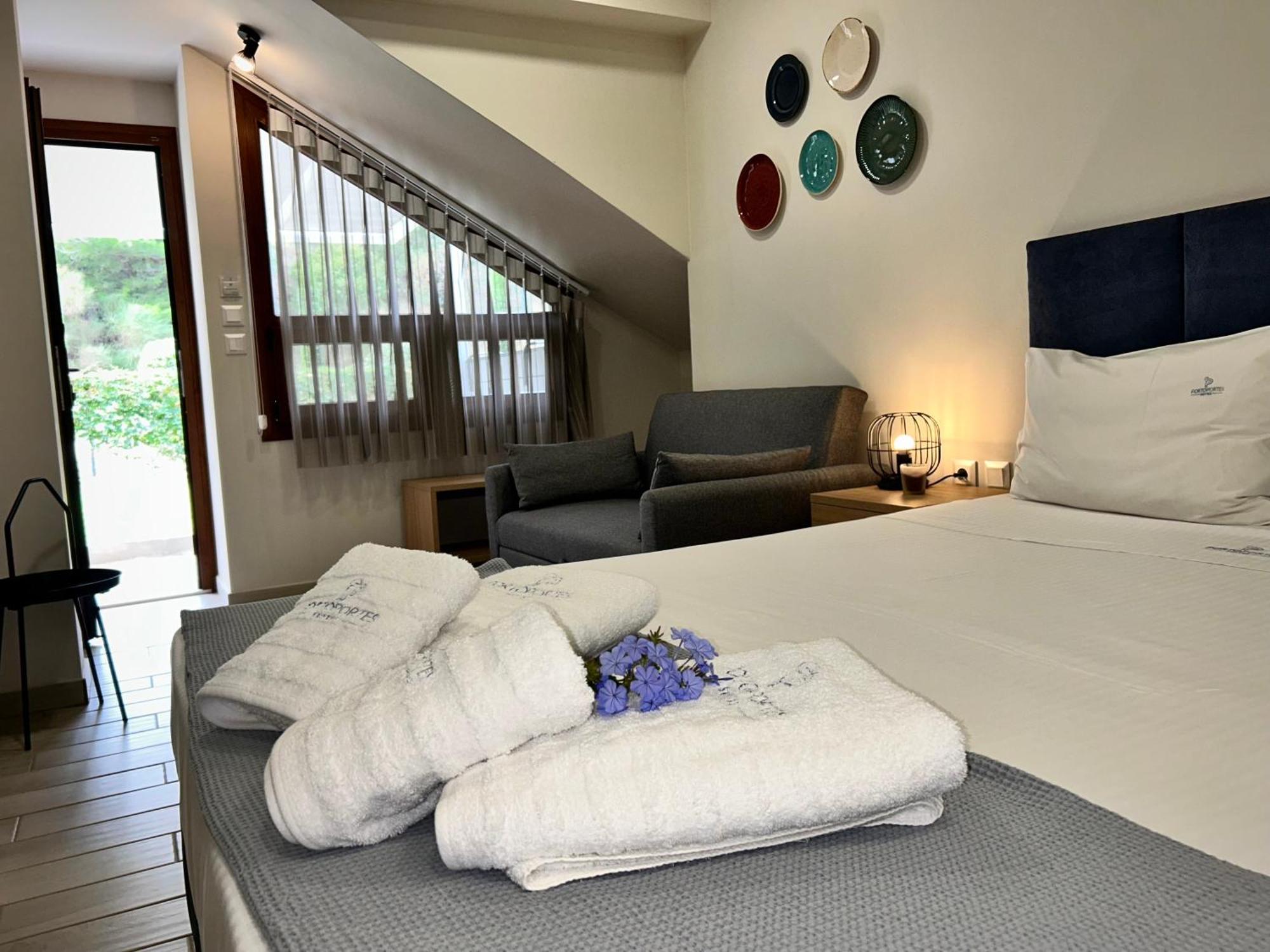 Porto Portes Suites Неа-Потідея Екстер'єр фото